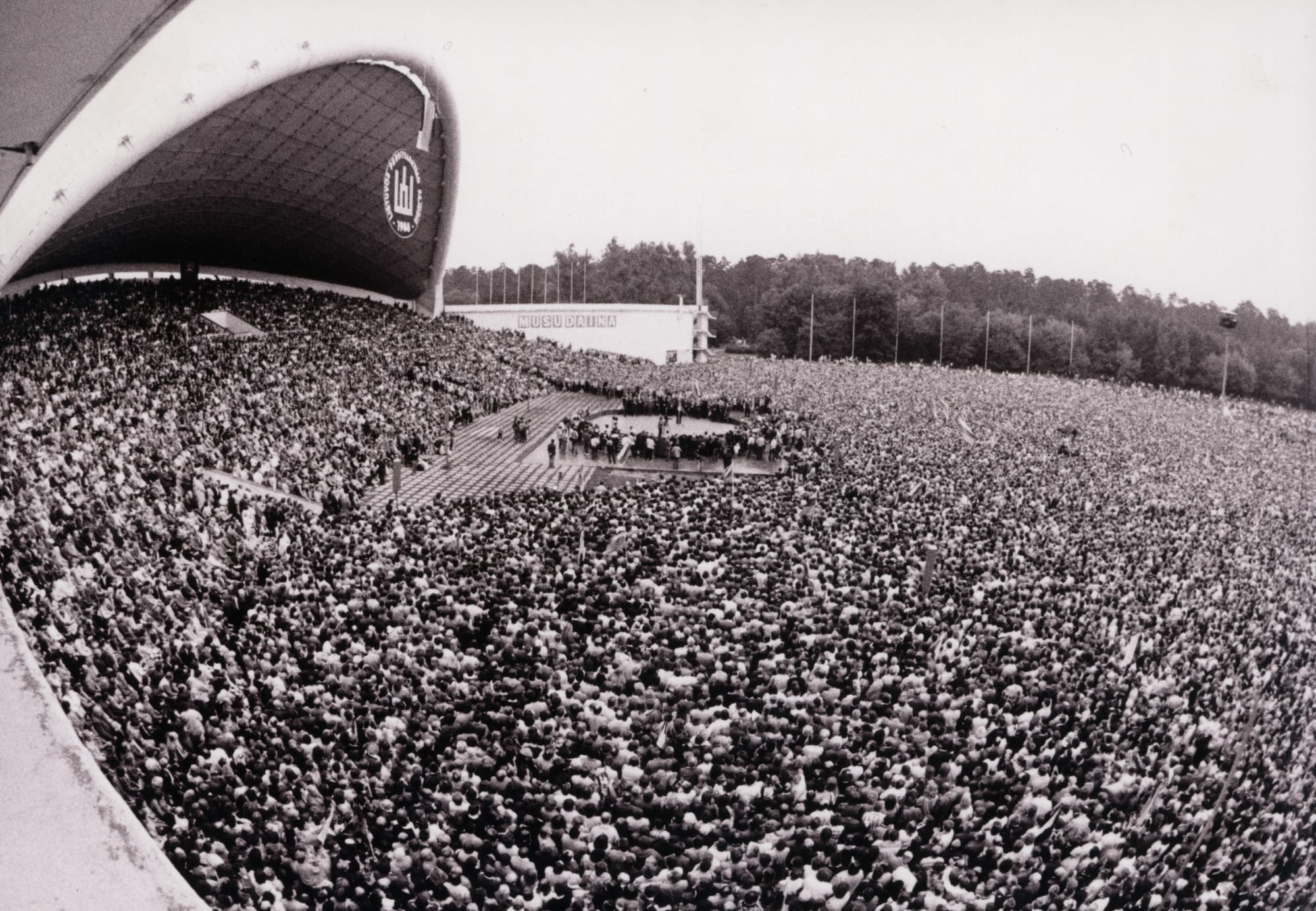 A vast open-air crowd at a 1988 rally in Vingis Park, Vilnius