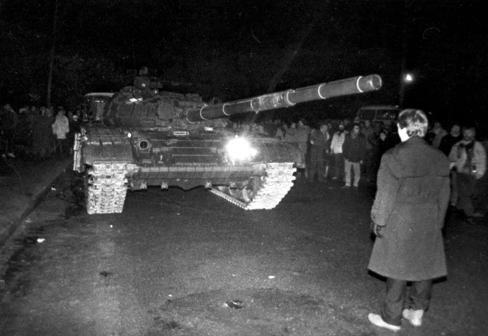An unarmed man standing in front of a Soviet tank in Vilnius, January 1991