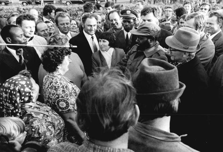 Samora Machel with East German leader Erich Honecker, both smiling, 1980s