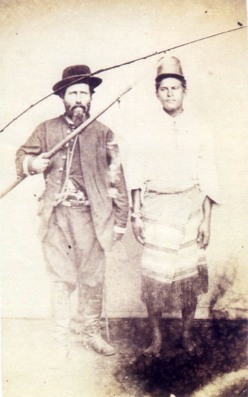 A 19th-century illustration contrasting a uniformed Brazilian officer with a barefoot Paraguayan soldier